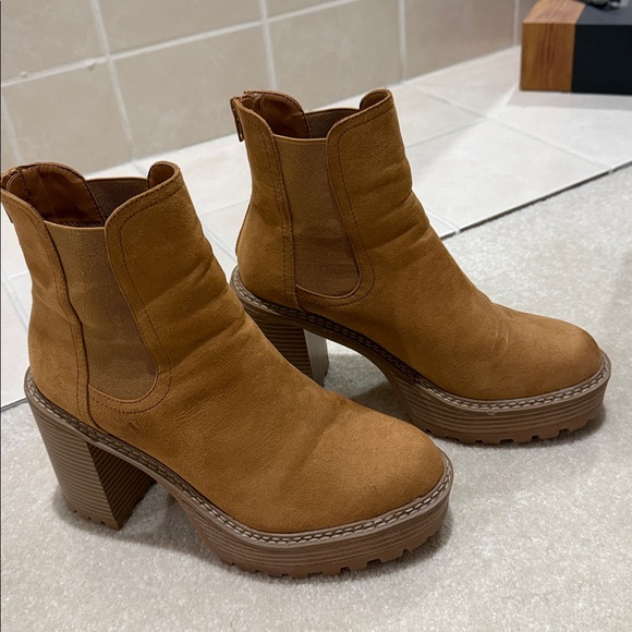 Madden Girl Tan Heeled Boots - Picture 5 of 7